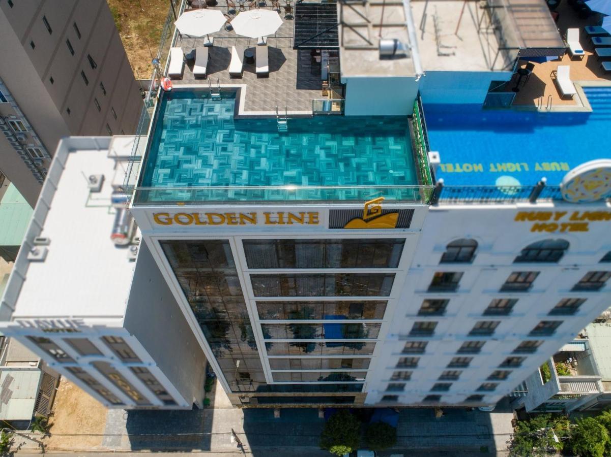 Golden Line Hotel Danang Екстериор снимка