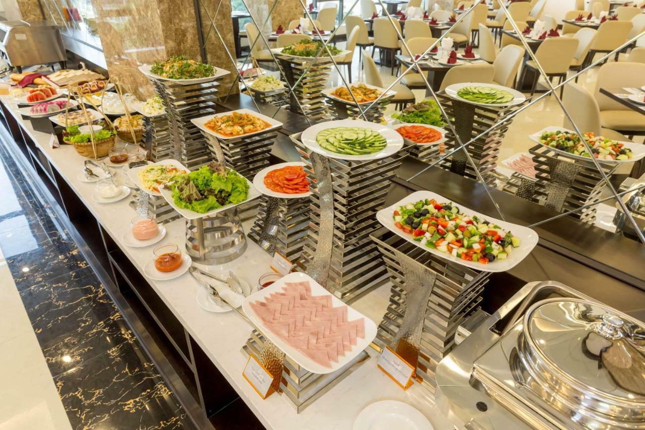 Golden Line Hotel Danang Екстериор снимка